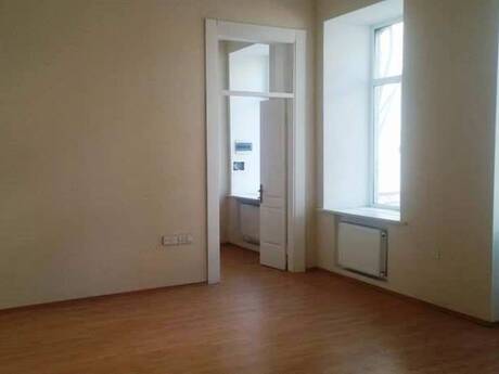 İçəri Şəhərdə 6 otaqlı köhnə tikili mənzil kirayə verilir, 150 m², 3 000 AZN/ay, şəkil 4 / 12