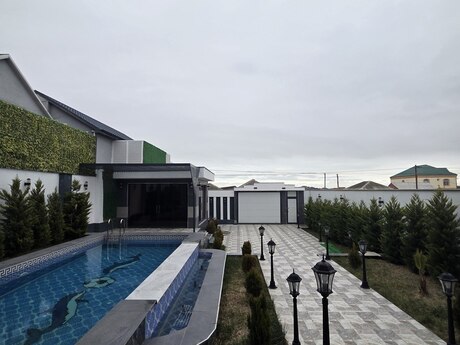 5 otaqlı həyət evi/bağ evi - Mərdəkan q. - 220 m²