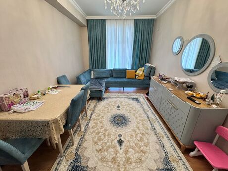 4 otaqlı yeni tikili - Elmlər Akademiyası m. - 110 m²