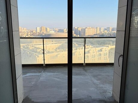 4 otaqlı yeni tikili - Nizami m. - 200 m²