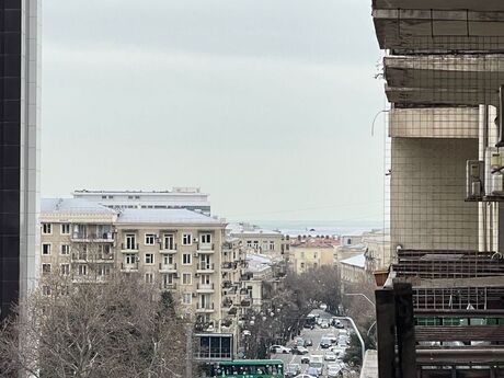 4 otaqlı köhnə tikili - 28 May m. - 130 m²