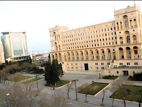 3 otaqlı köhnə tikili - 28 May m. - 100 m²
