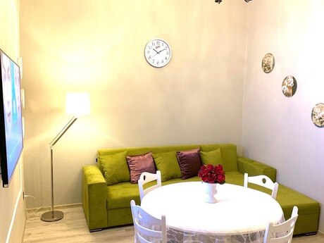 Объявление №5864671 - Баку, м. Сахил, 2-комн., 50 м², 2/2 этаж