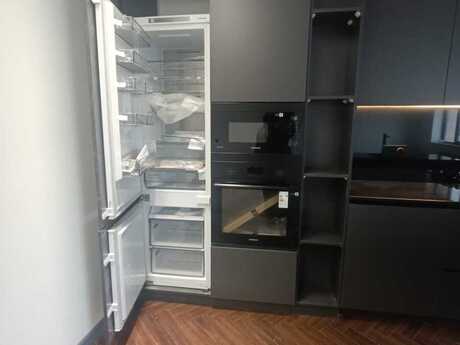 3-комн. новостройка - Насиминский  р. - 142 м²