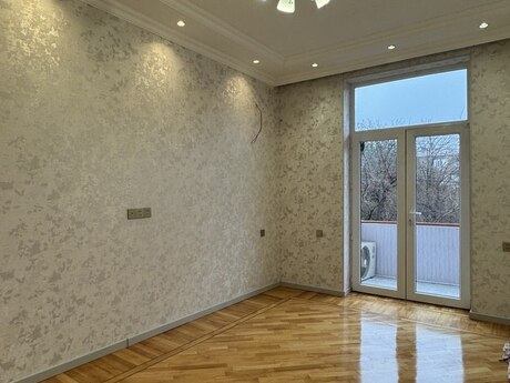 Satılır 3 otaqlı köhnə tikili 84 m², Sumqayıt