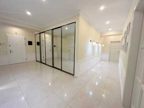 4 otaqlı yeni tikili - Şah İsmayıl Xətai m. - 210 m²