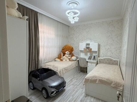 3 otaqlı həyət evi/bağ evi - Qaraçuxur q. - 120 m²