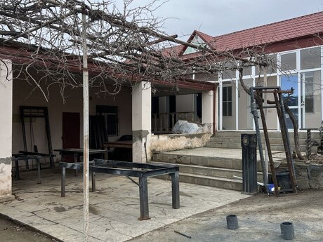 Obyekt - Hökməli q. - 150 m²