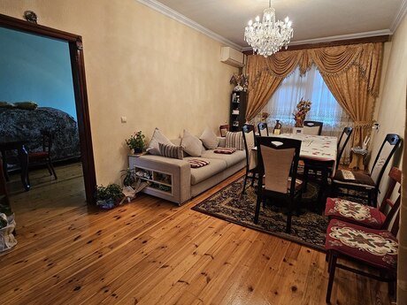 4 otaqlı köhnə tikili - 7-ci mikrorayon q. - 110 m²
