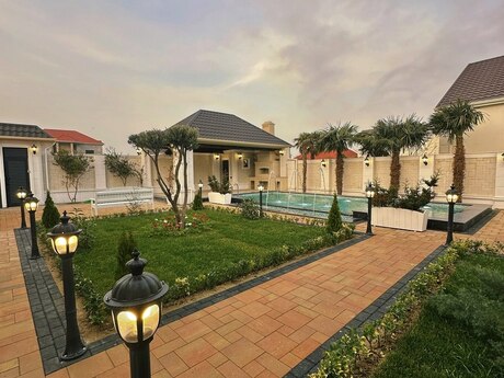 5 otaqlı həyət evi/bağ evi - Mərdəkan q. - 240 m²