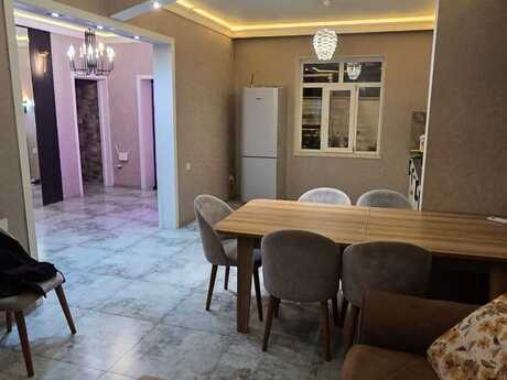 5 otaqlı həyət evi/bağ evi - Şağan q. - 220 m²