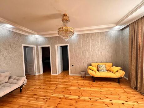 4 otaqlı həyət evi/bağ evi - Şağan q. - 135 m²