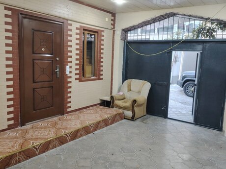 4 otaqlı həyət evi/bağ evi - M.Ə.Rəsulzadə q. - 120 m²