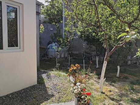 5 otaqlı həyət evi/bağ evi - Binə q. - 130 m²