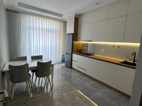 Объявление №5865859 - Баку, м. Дернегюль, 2-комн., 85 м², 6/14 этаж