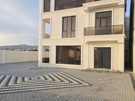 8 otaqlı həyət evi/bağ evi - Badamdar q. - 320 m²