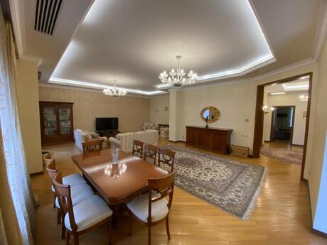 Elan №5866543 - Bakı, 28 May m., 6 otaqlı, 290 m², 16/17 mərtəbə