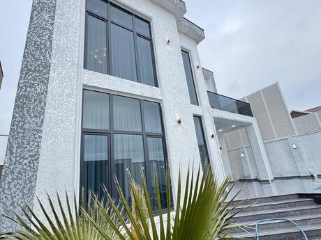5 otaqlı həyət evi/bağ evi - Mərdəkan q. - 200 m²