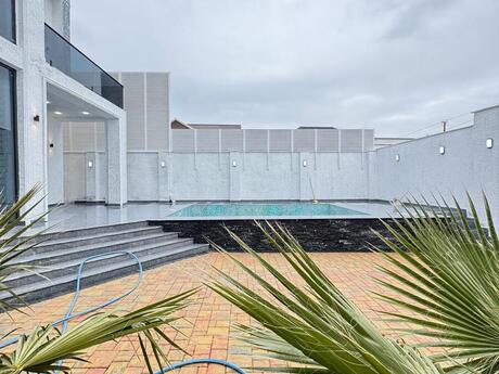 5 otaqlı həyət evi/bağ evi - Mərdəkan q. - 200 m²