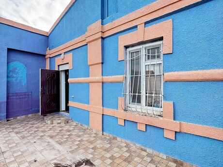 5 otaqlı həyət evi/bağ evi - Buzovna q. - 250 m²