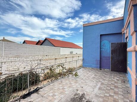 5 otaqlı həyət evi/bağ evi - Buzovna q. - 250 m²