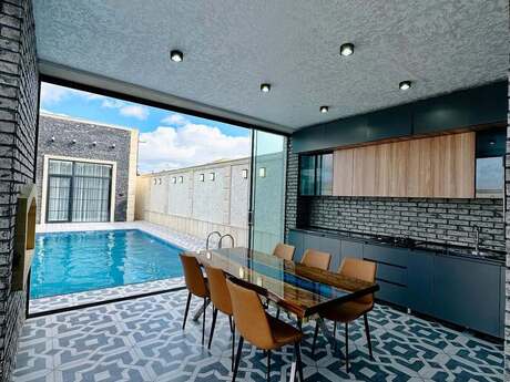 4 otaqlı həyət evi/bağ evi - Şüvəlan q. - 160 m²