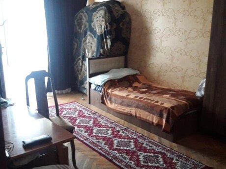 3 otaqlı köhnə tikili - Nəriman Nərimanov m. - 90 m²