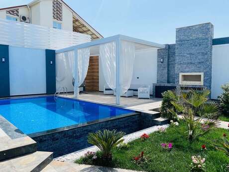 4 otaqlı həyət evi/bağ evi - Nardaran q. - 200 m²