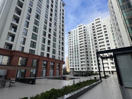 4 otaqlı yeni tikili - Elmlər Akademiyası m. - 180 m²
