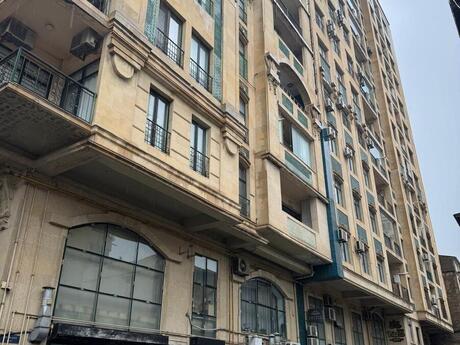 4 otaqlı yeni tikili - Sahil m. - 186 m²