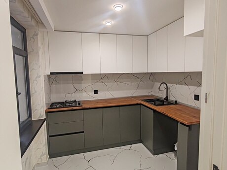 3 otaqlı köhnə tikili - Elmlər Akademiyası m. - 75 m²