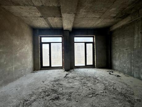 4-комнатная квартира, 164 м², Ağ şəhər: 688 000 ₼ 4