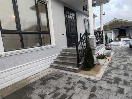 4 otaqlı həyət evi/bağ evi - Buzovna q. - 150 m²