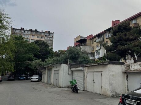 Qaraj - Yasamal r. - 20 m²