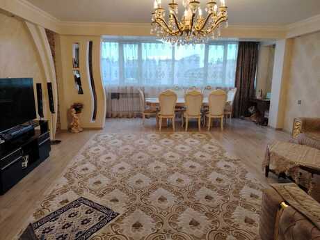 4 otaqlı köhnə tikili - İnşaatçılar m. - 120 m²