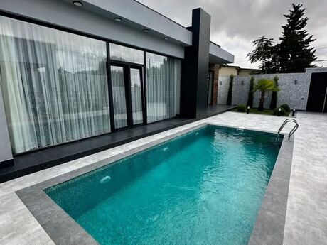 4 otaqlı həyət evi/bağ evi - Buzovna q. - 200 m²