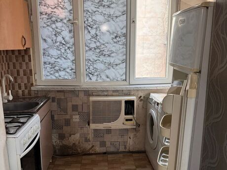 2 otaqlı köhnə tikili - 28 May m. - 40 m²