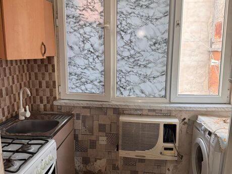 2 otaqlı köhnə tikili - 28 May m. - 40 m²
