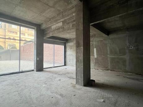 Obyekt - Elmlər Akademiyası m. - 950 m²