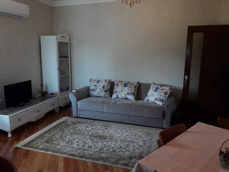 1 otaqlı köhnə tikili - Elmlər Akademiyası m. - 40 m²