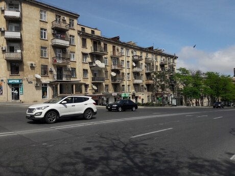 1 otaqlı köhnə tikili - Elmlər Akademiyası m. - 40 m²