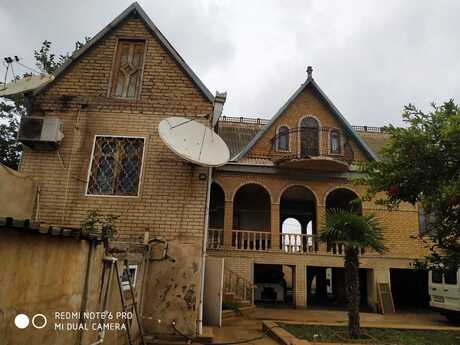 4 otaqlı həyət evi/bağ evi - Pirşağı q. - 200 m²