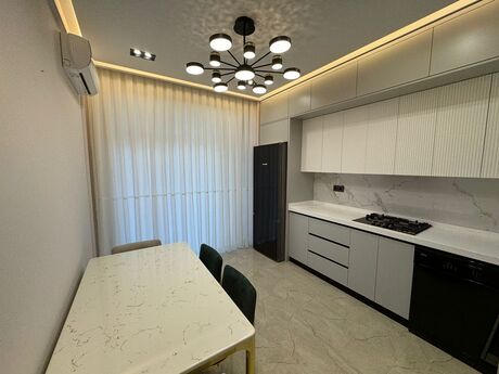 3 otaqlı yeni tikili - 8 Noyabr m. - 148 m²