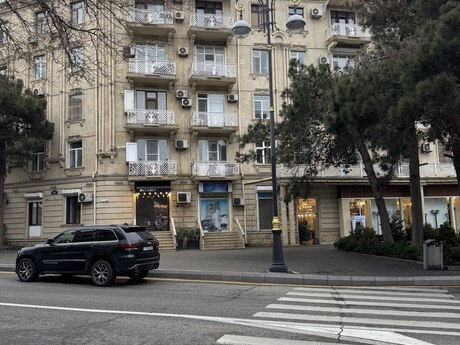 2 otaqlı köhnə tikili - Yasamal r. - 58 m²