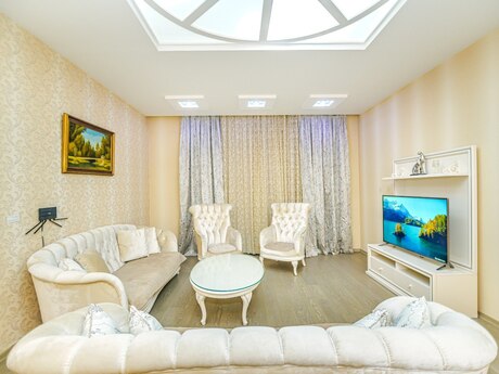 4 otaqlı yeni tikili - Sahil m. - 180 m²