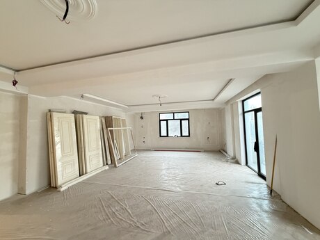 4 otaqlı yeni tikili - Nəriman Nərimanov m. - 240 m²