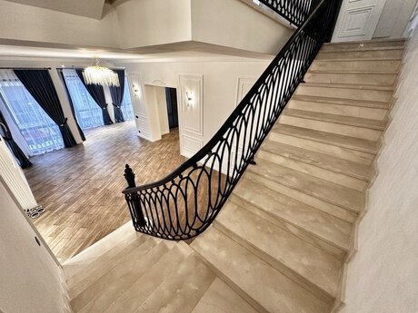 House with Garden, Villa For Sale