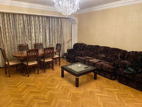 2 otaqlı köhnə tikili - 28 May m. - 79 m²