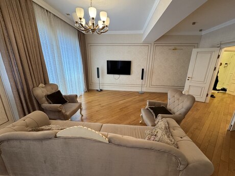 Kirayə 4 otaqlı mənzil, 181 m², Park Azure: 2 500 ₼/ay 5