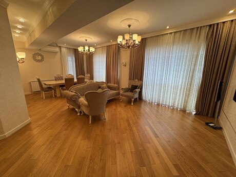 4 otaqlı yeni tikili - Şah İsmayıl Xətai m. - 181 m²